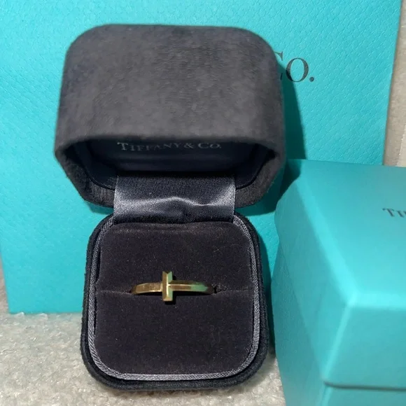 NEW Tiffany & Co T1 Ring in 18K Yellow Gold, 2.5 mm Wide size 9.5